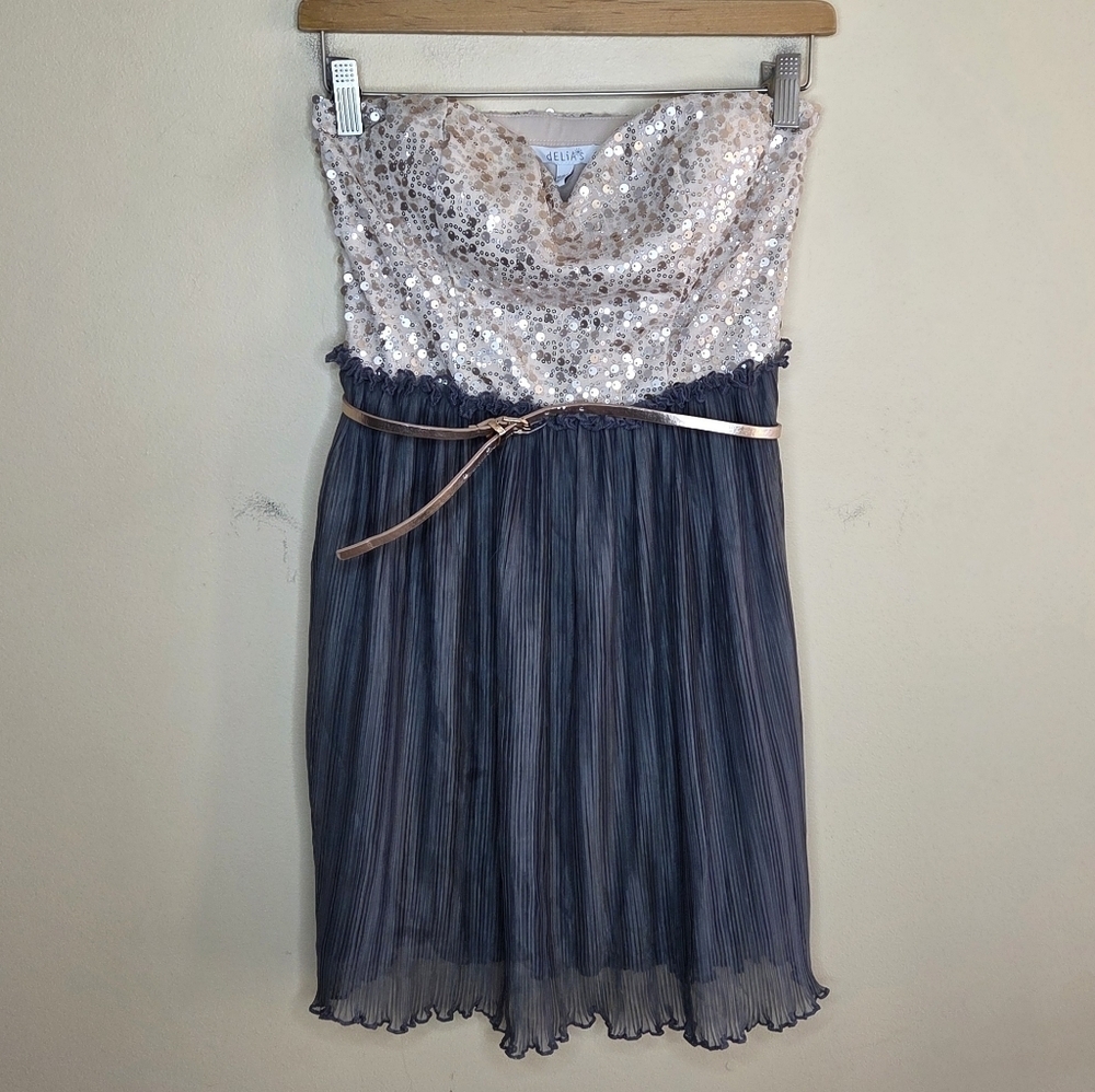 Y2K Delia's Champagne Sequin and Dark Gray Pleated Strapless Dress Size 5 Party